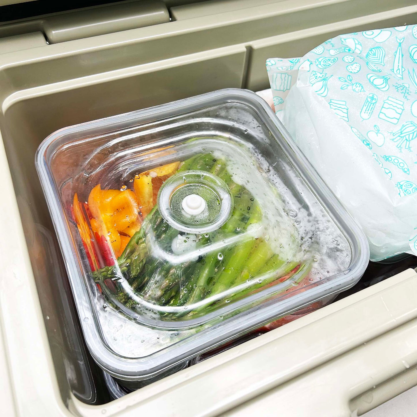 Marinating Vacuum Container Pro - 4L, Square, Full TRITAN (Manual Vacuum Pump included)